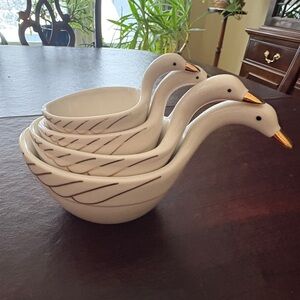 Anthropologie Gold Gaggle Measuring Cups